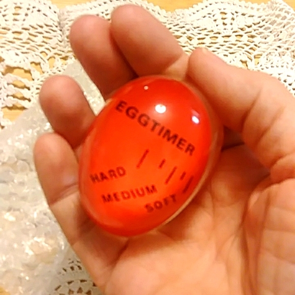 Egg Timer Resin Material Perfect Boiled Eggs, changes color - Picture 3 of 5